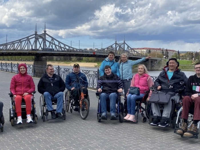 Инвалидам-колясочникам из Твери нужен спецтранспорт