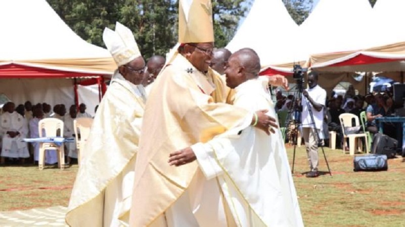 Первый слепой священник в Кении