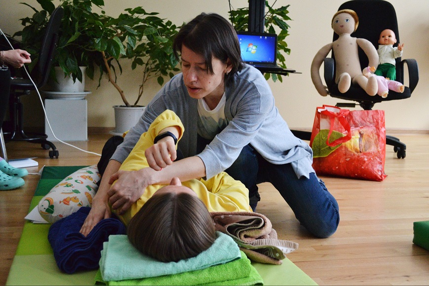 В Петербурге специалисты ранней помощи учатся работать с особыми детьми
